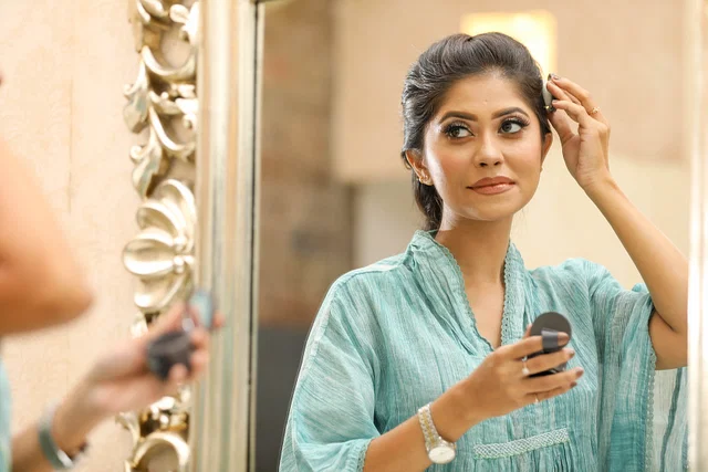দুই মিনিটে সাদা চুল যেভাবে কালো করবেন